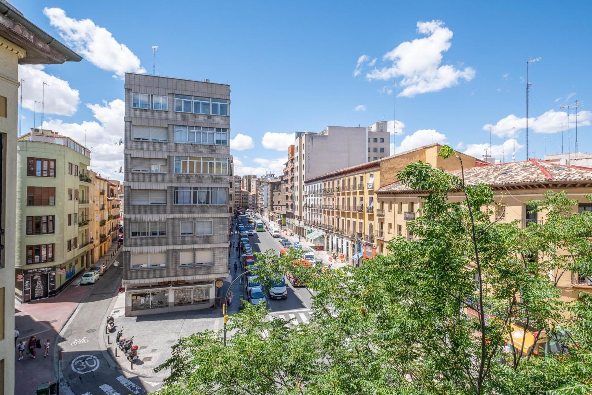 סרגוסה Apartamentos Coso מראה חיצוני תמונה